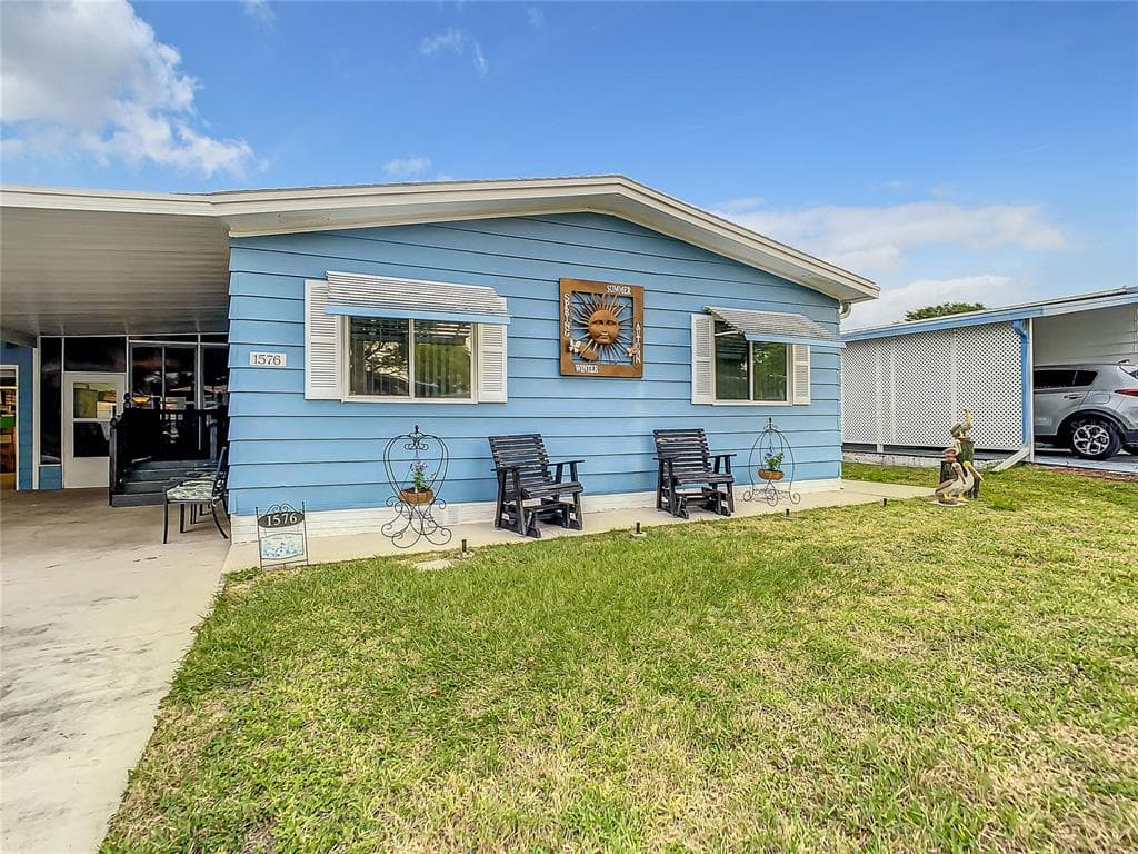 1576 LONGBOW DRIVE LAKELAND, FL 33810