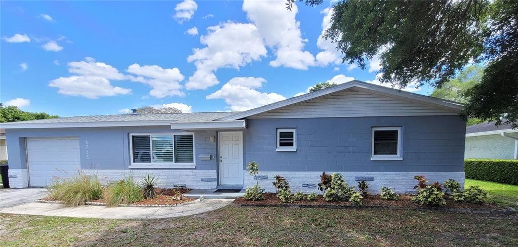 6735 23RD STREET N ST PETERSBURG, FL 33702