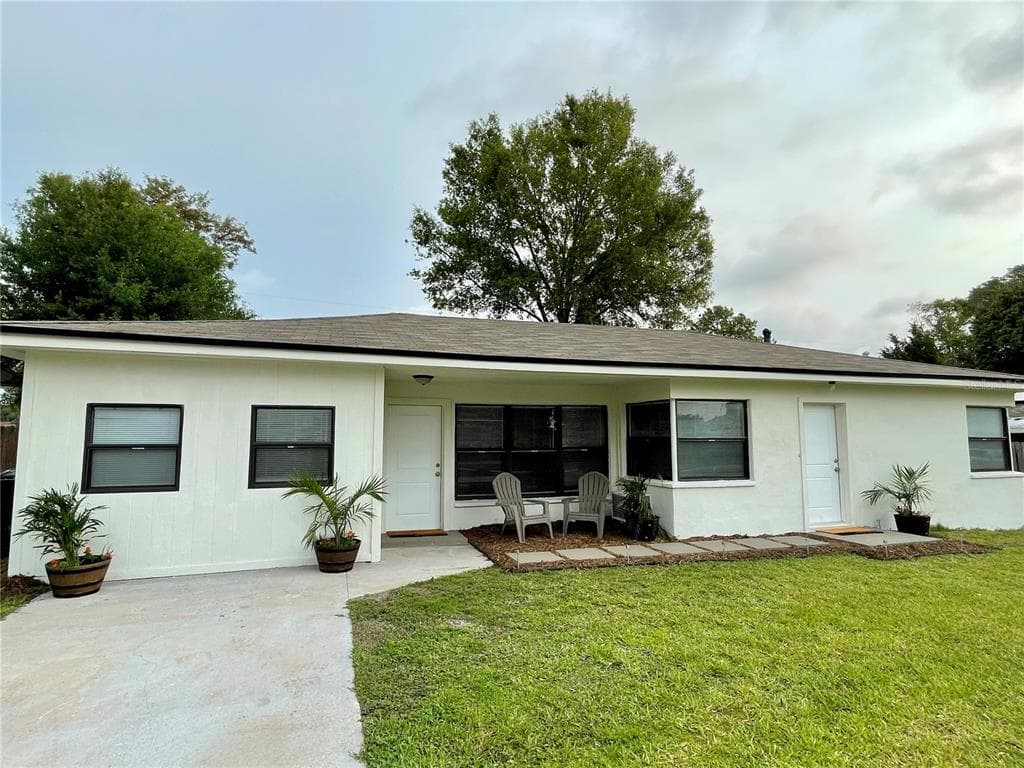 1334 LAKEVIEW ROAD CLEARWATER, FL 33756