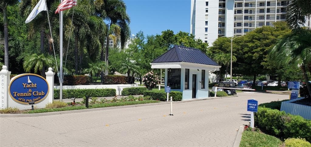 9425 BLIND PASS ROAD UNIT 301 ST PETE BEACH, FL 33706