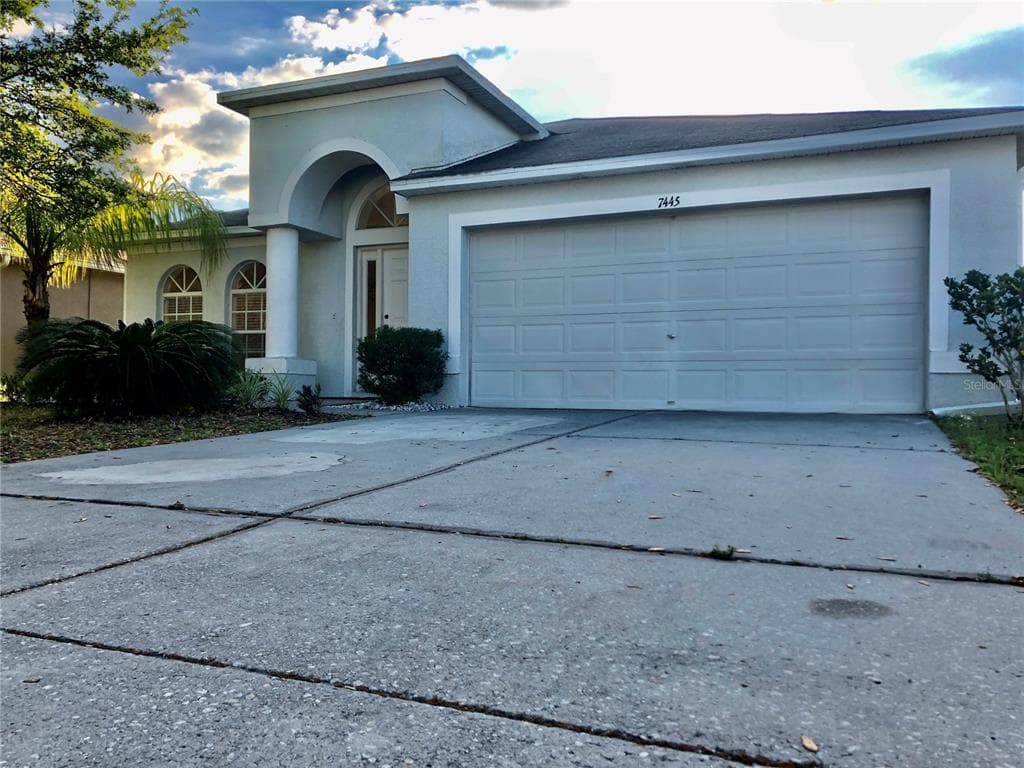 7445 TOWER BRIDGE DRIVE WESLEY CHAPEL, FL 33545