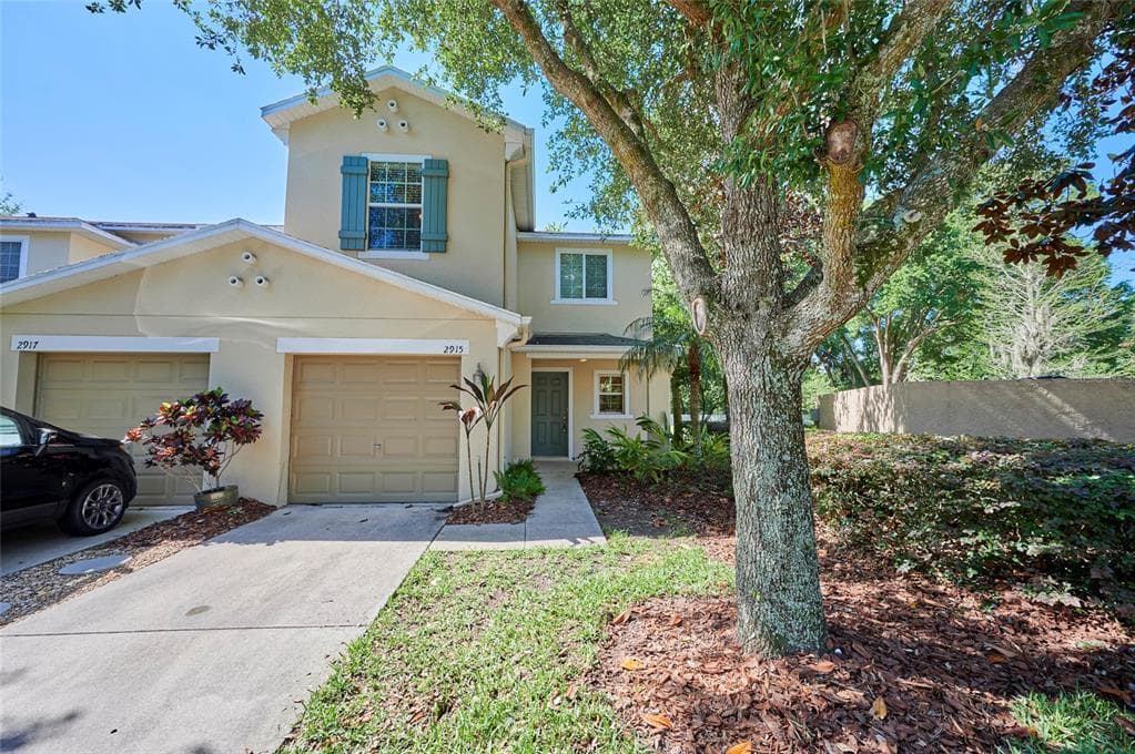 2915 ROYAL TUSCAN LANE VALRICO, FL 33594