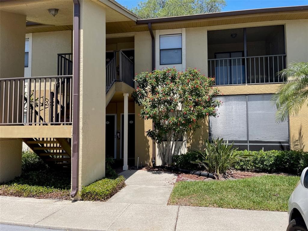 10167 SAILWINDS BOULEVARD N UNIT 202 LARGO, FL 33773