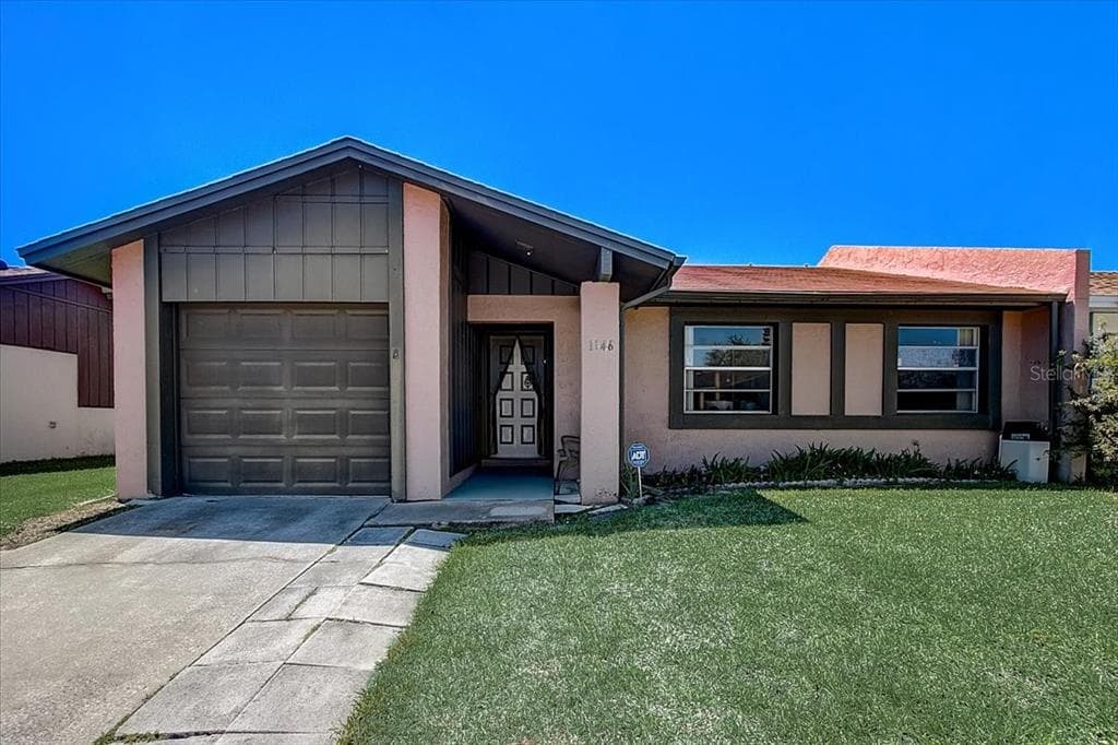 1146 CALANDA AVENUE ORLANDO, FL 32807