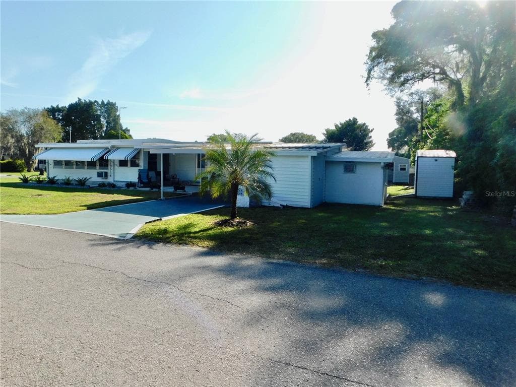 37216 LOIS AVENUE ZEPHYRHILLS, FL 33542