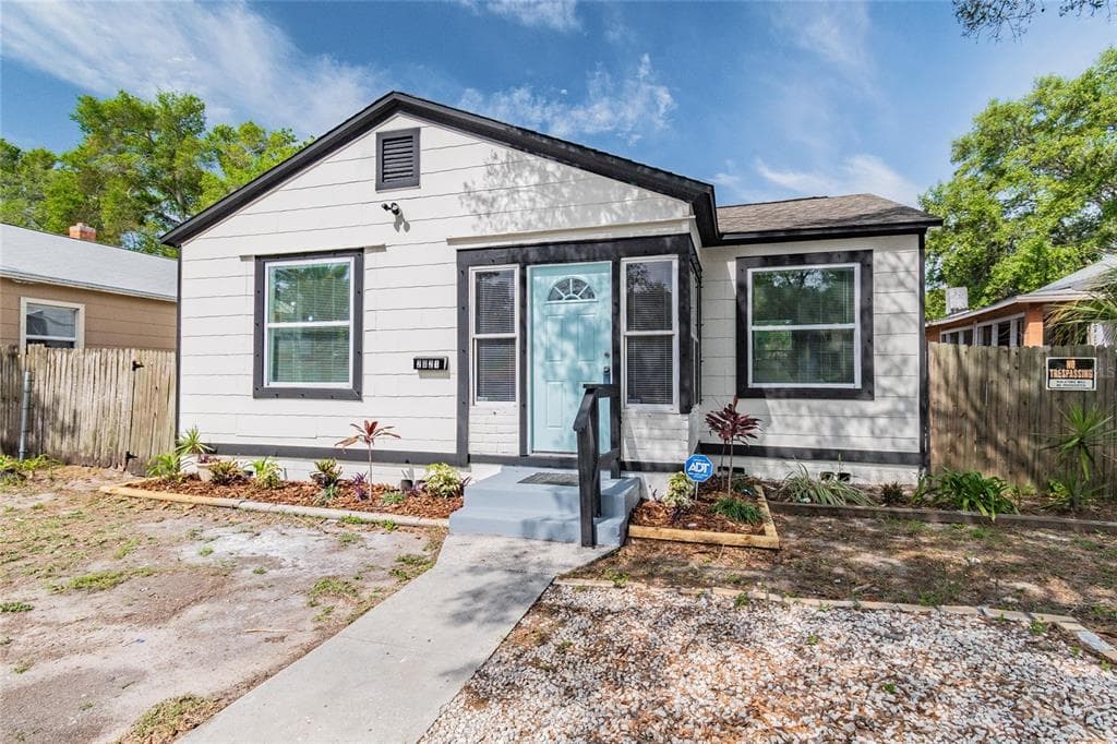 2021 19TH ST S ST PETERSBURG, FL 33712