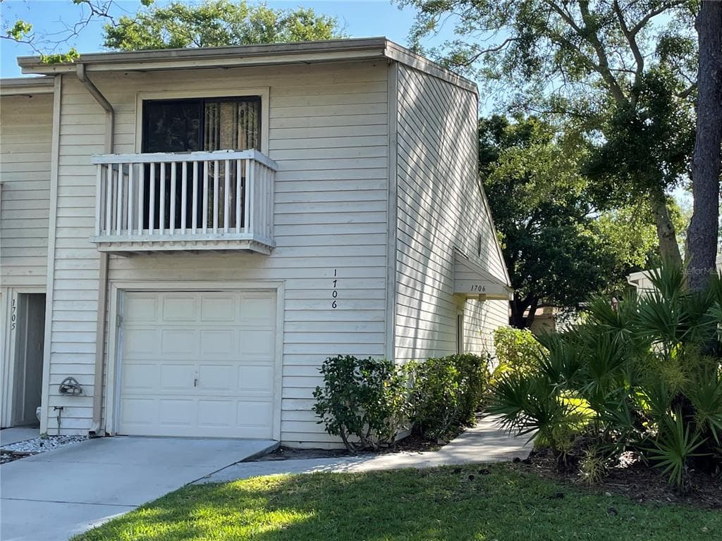 6361 92ND PLACE N UNIT 1706 PINELLAS PARK, FL 33782