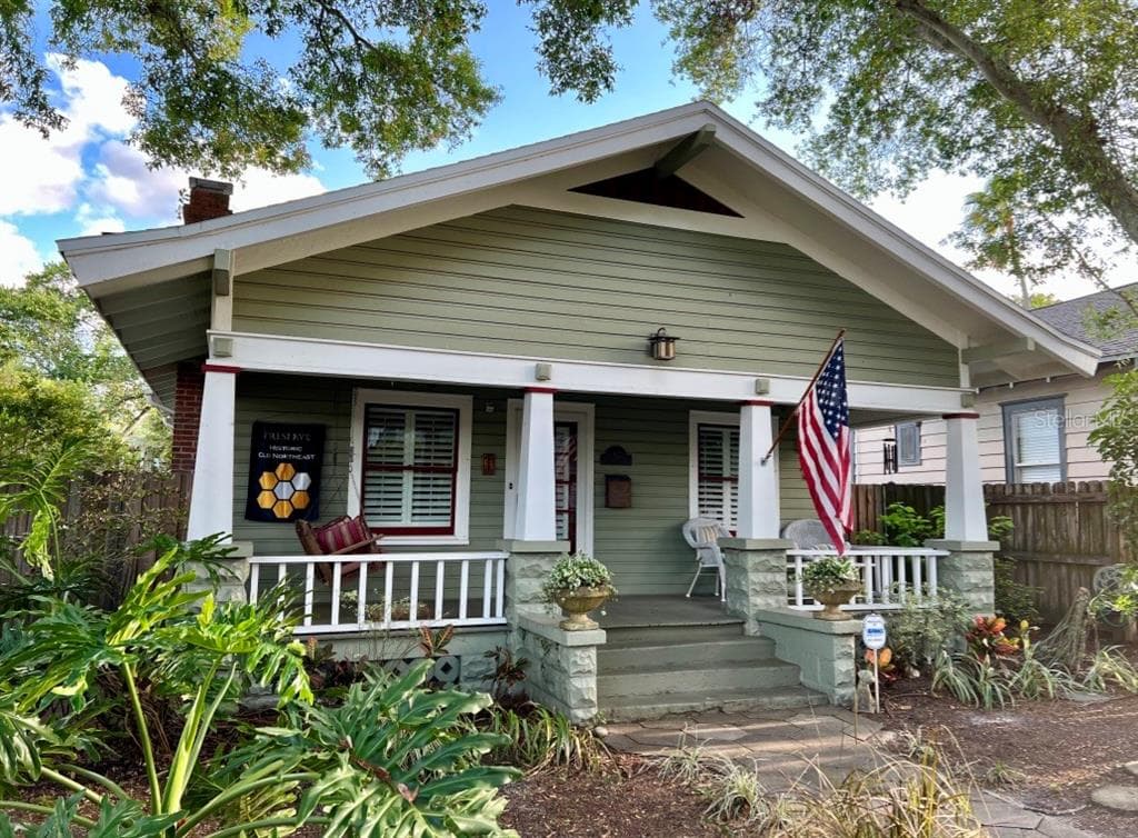 112 10TH AVENUE NE ST PETERSBURG, FL 33701
