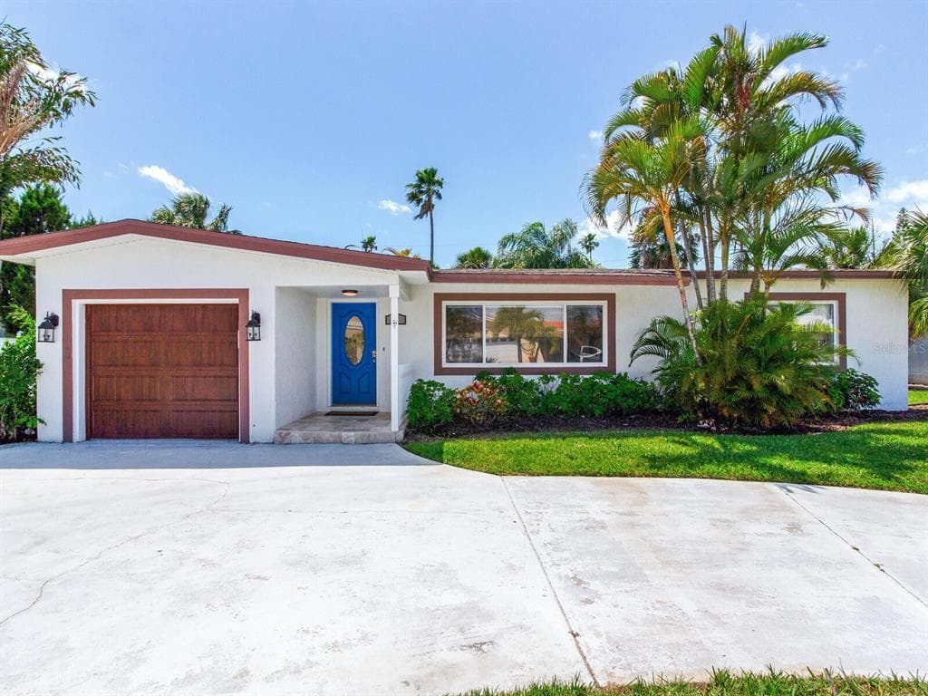 16206 REDINGTON DRIVE REDINGTON BEACH, FL 33708