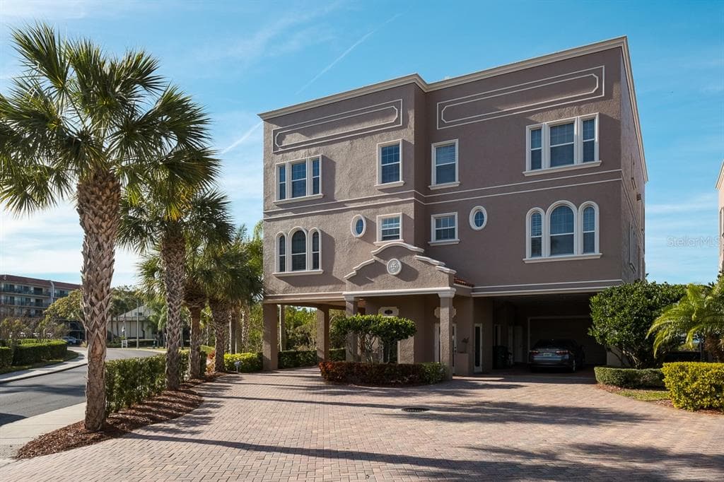 2750 RESERVE COURT UNIT 101 DUNEDIN, FL 34698