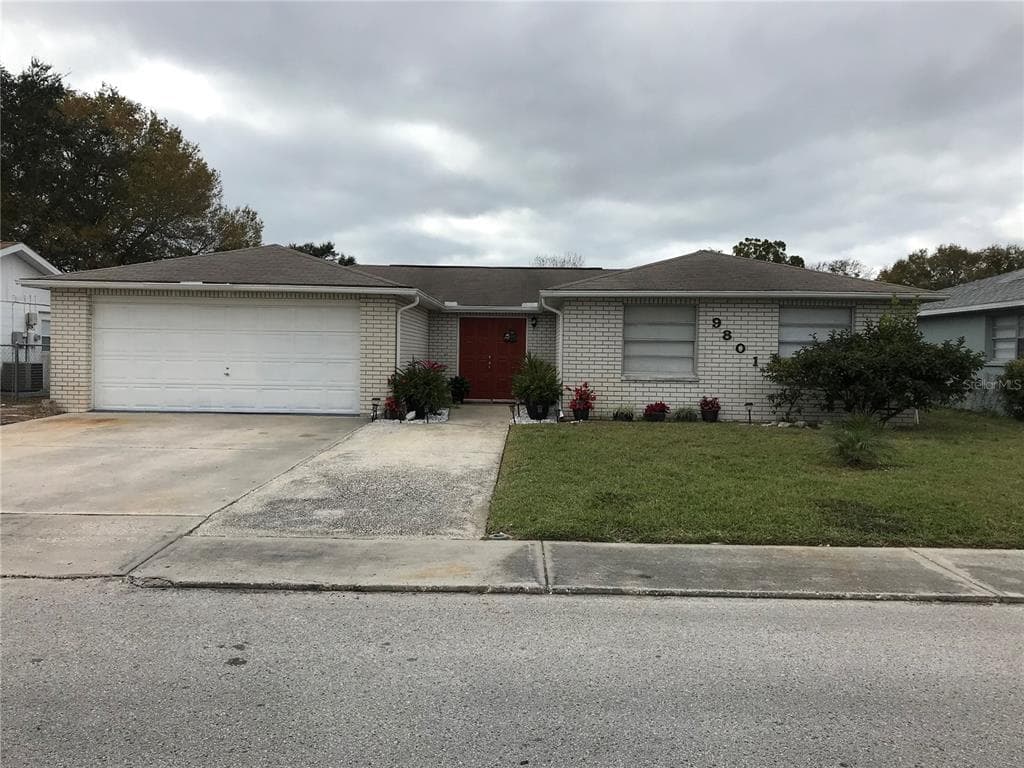 9801 LAMANTIN DRIVE PORT RICHEY, FL 34668