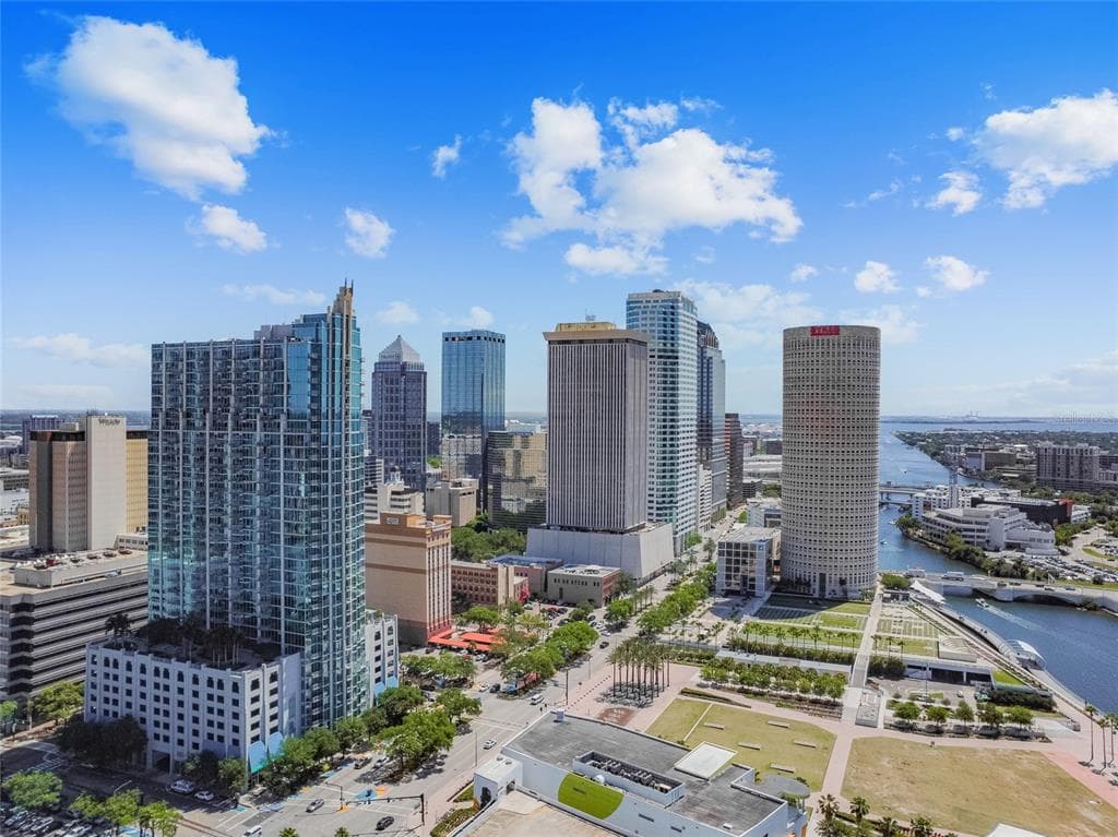 777 N ASHLEY DRIVE UNIT 3207 TAMPA, FL 33602