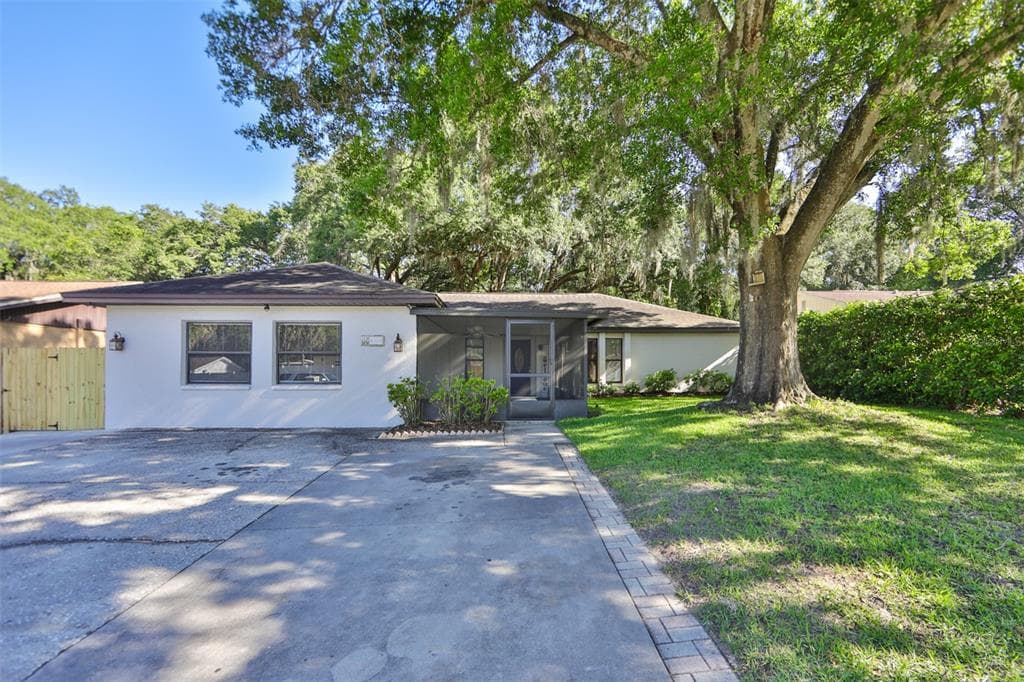 4229 TRUMAN DRIVE SEFFNER, FL 33584