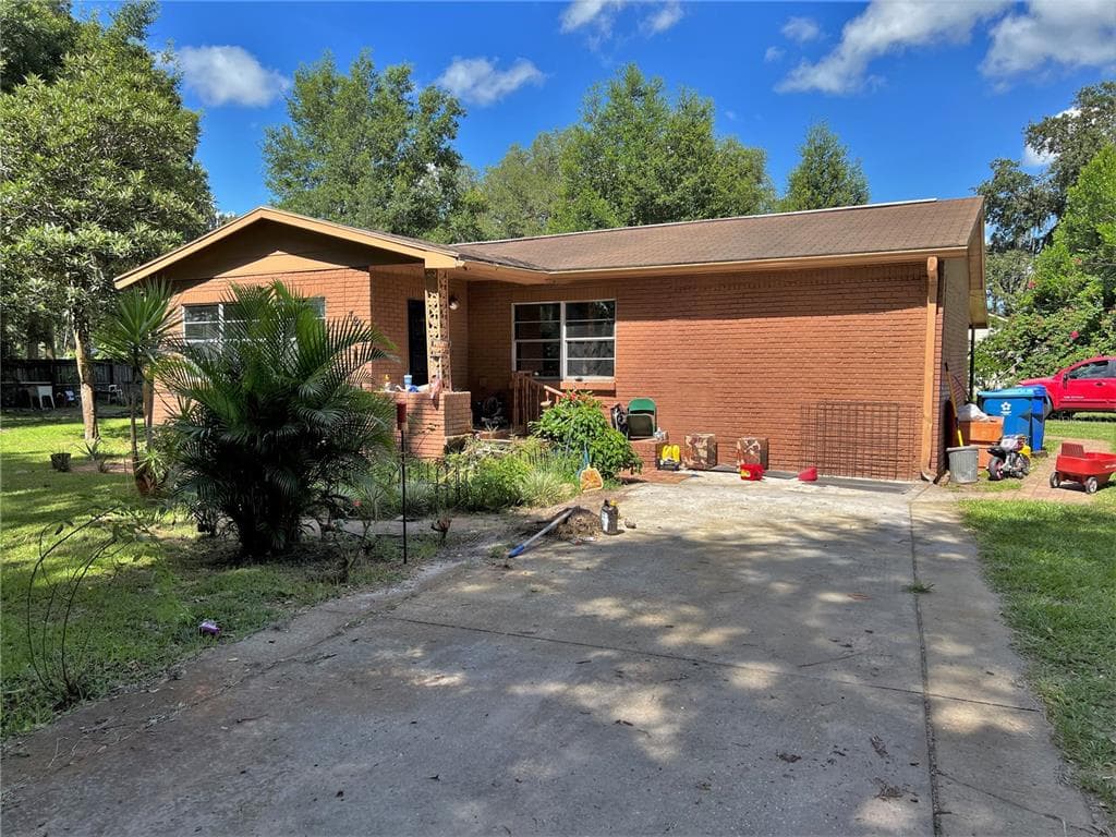 721 N LANIER AVENUE FORT MEADE, FL 33841