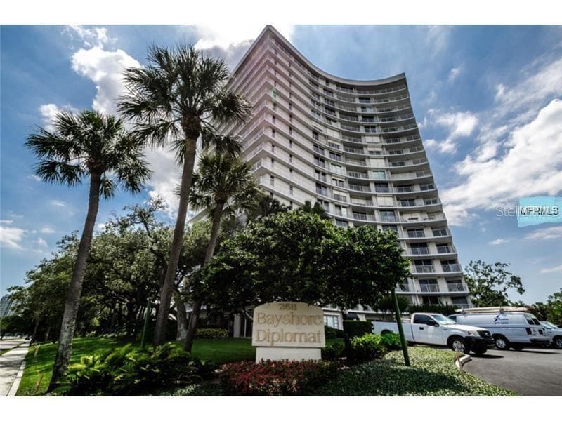 2611 BAYSHORE BOULEVARD UNIT 1801 TAMPA, FL 33629