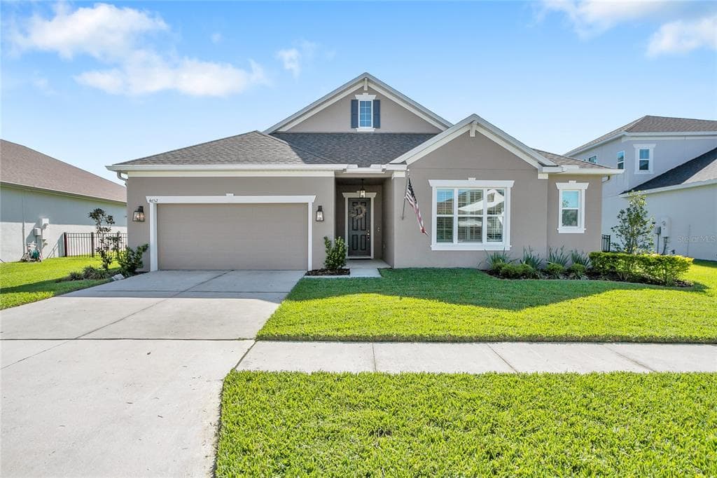 4652 BUTLER NATIONAL DRIVE WESLEY CHAPEL, FL 33543