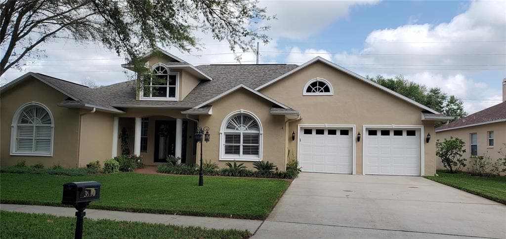 3910 VALRICO GROVE DRIVE VALRICO, FL 33594