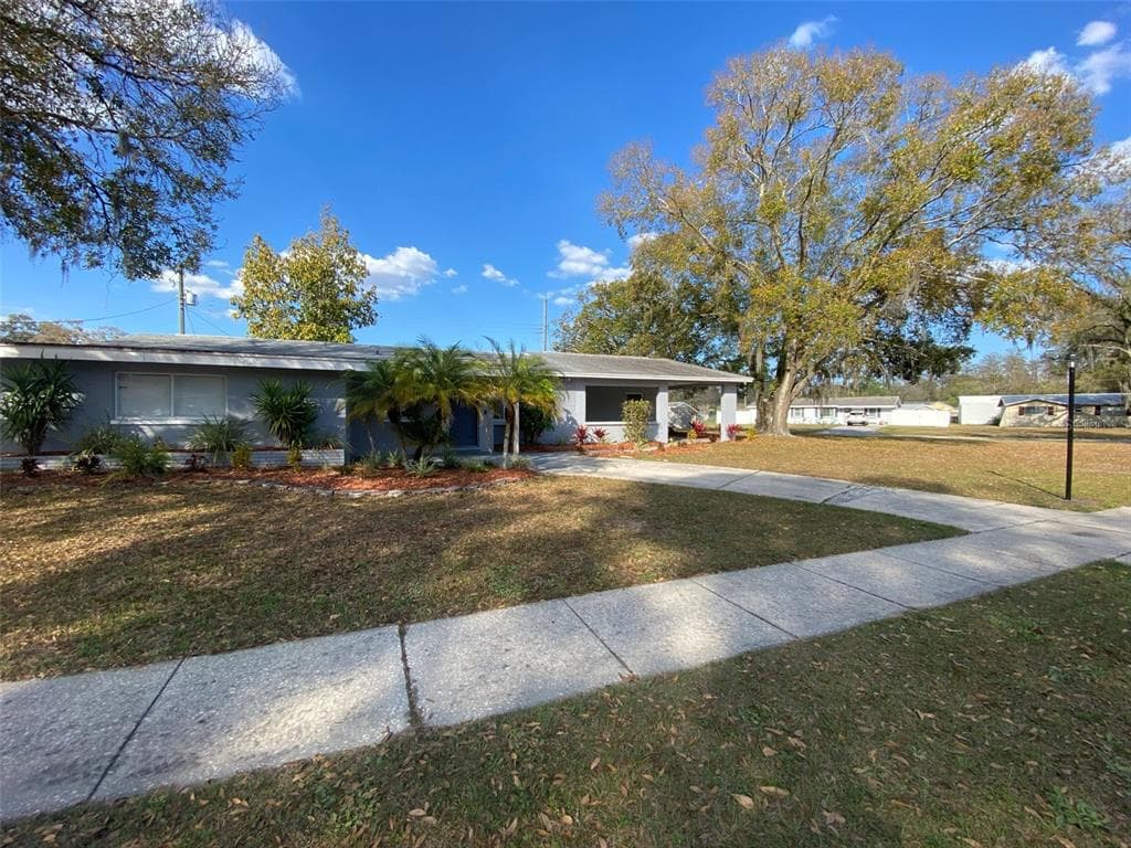 3201 ACACIA STREET LUTZ, FL 33558