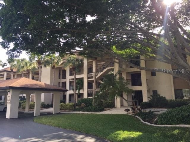1590 ISLAMORADA BOULEVARD UNIT 84B PUNTA GORDA, FL 33955