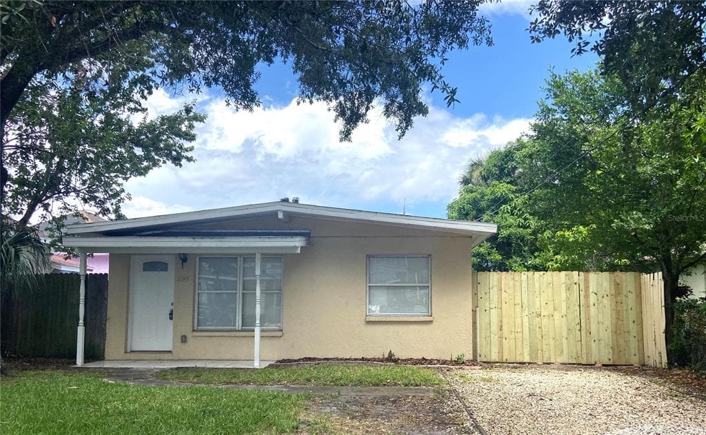 2345 W SAINT CONRAD STREET TAMPA, FL 33607
