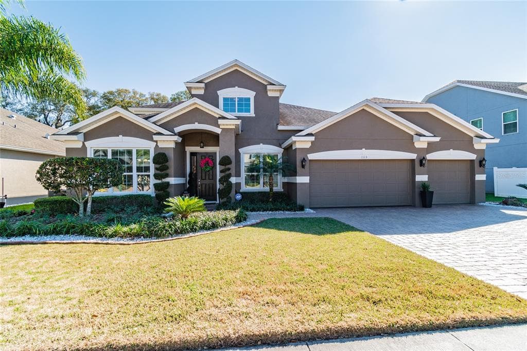 1113 HILLANDALE RESERVE DRIVE TAMPA, FL 33613