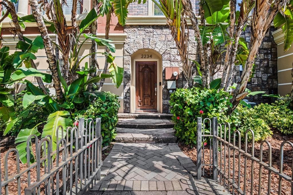 2234 SOHO BAY COURT