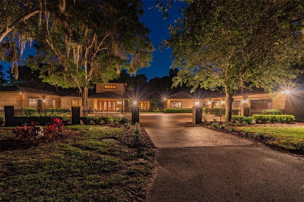 10725 LAKE ALICE COVE ODESSA, FL 33556