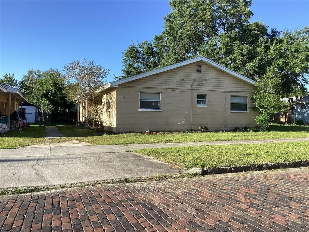 2104 W PALMETTO STREET UNIT 2104 TAMPA, FL 33607