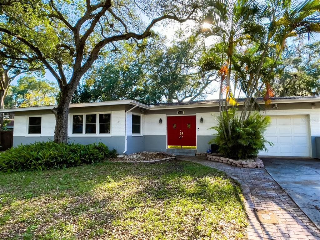 4669 WOODLAND DRIVE ST PETERSBURG, FL 33708