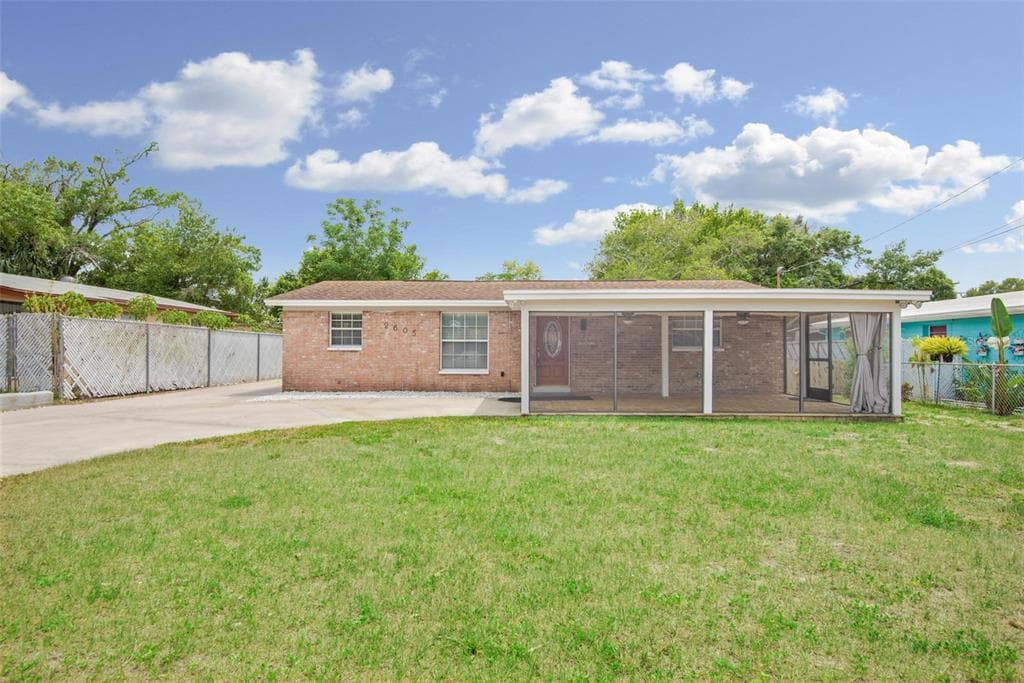 2605 E LIBERTY STREET TAMPA, FL 33612