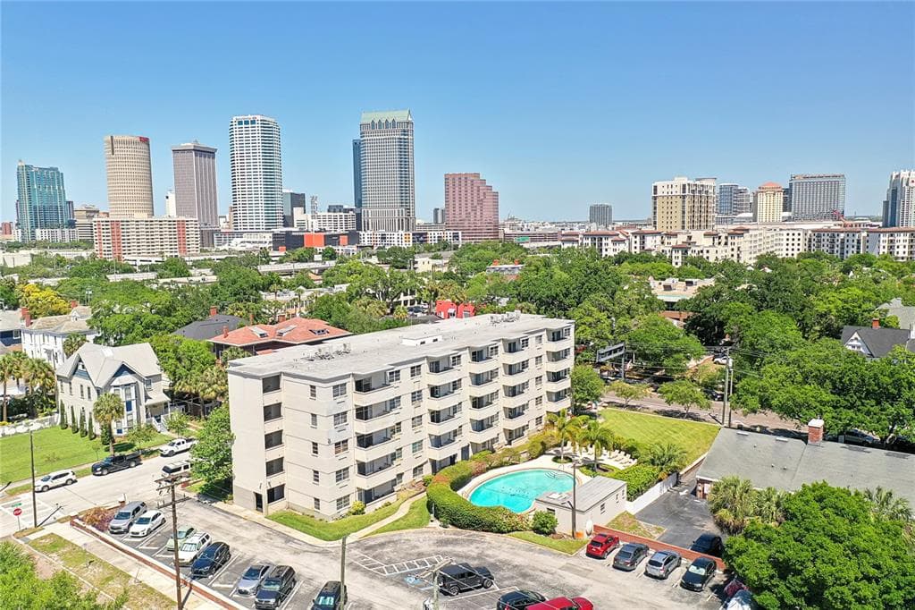 406 W AZEELE STREET UNIT 102 TAMPA, FL 33606