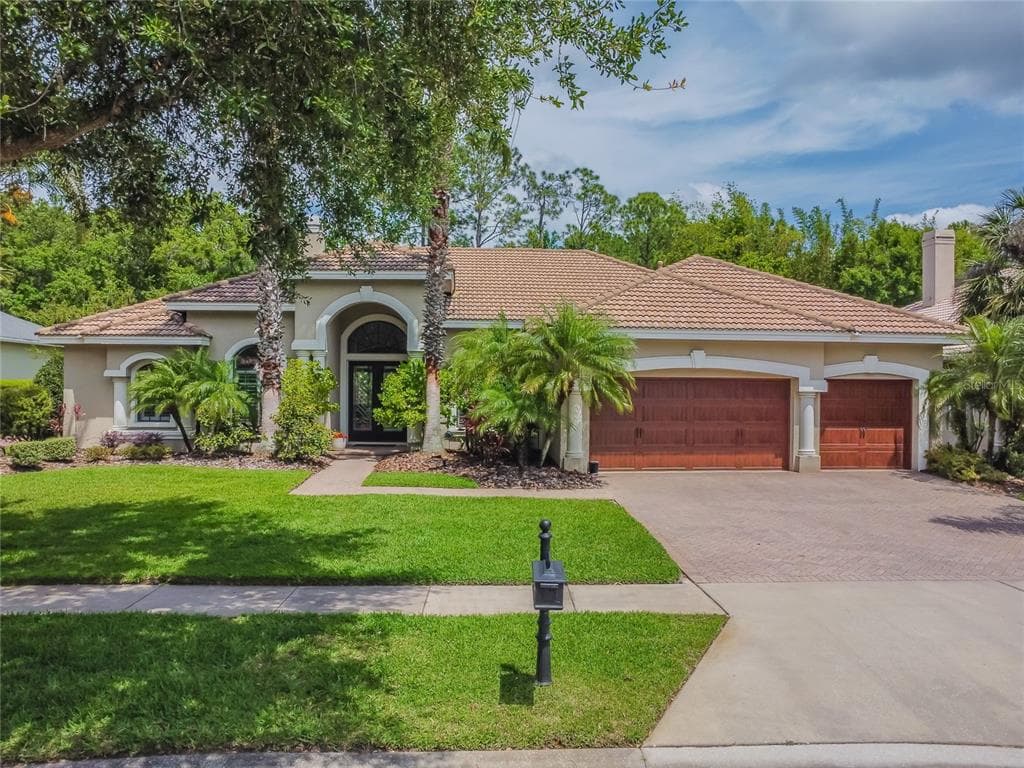 10714 BEAGLE RUN PLACE TAMPA, FL 33626
