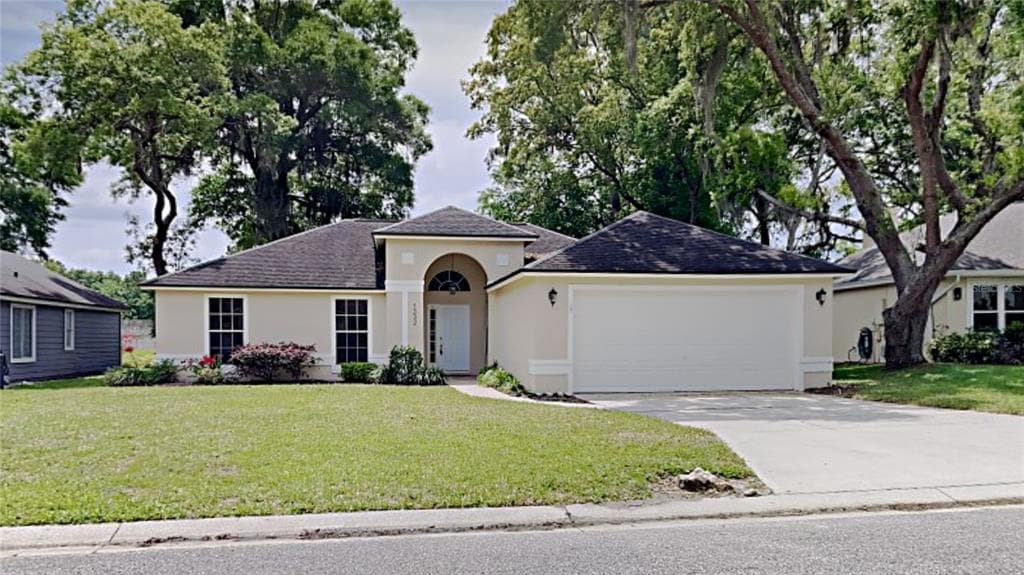 1332 SASSAFRAS AVENUE ALTAMONTE SPRINGS, FL 32714