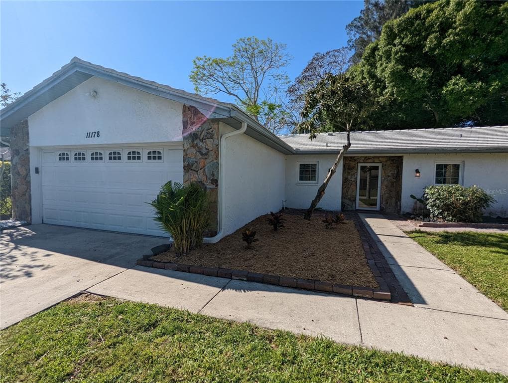 11178 112TH AVENUE SEMINOLE, FL 33778