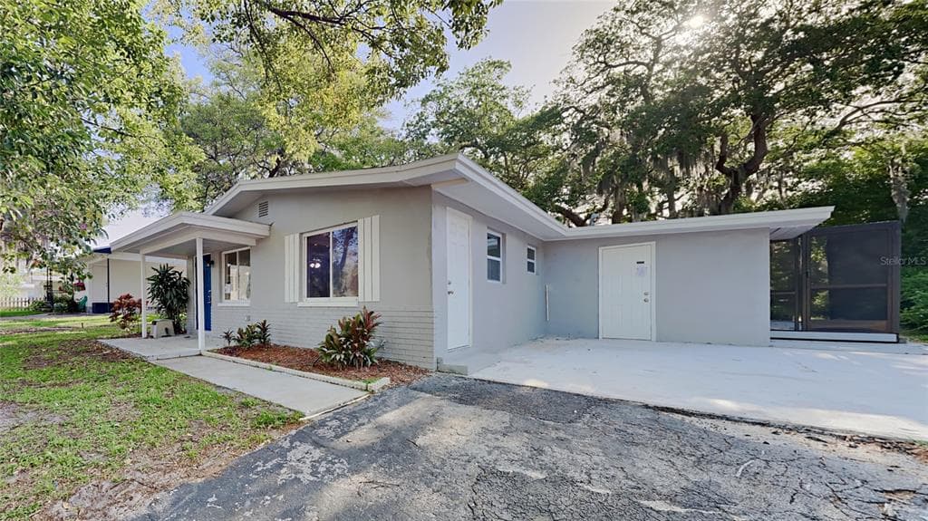 544 14TH STREET PALM HARBOR, FL 34683