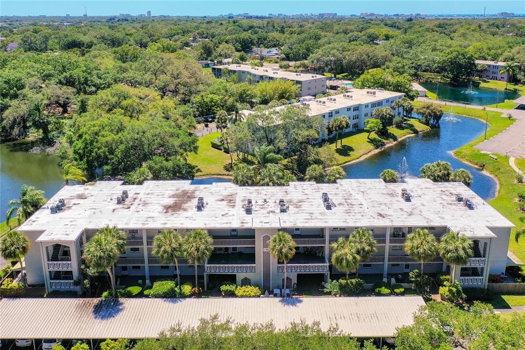 946 VIRGINIA STREET UNIT 101 DUNEDIN, FL 34698