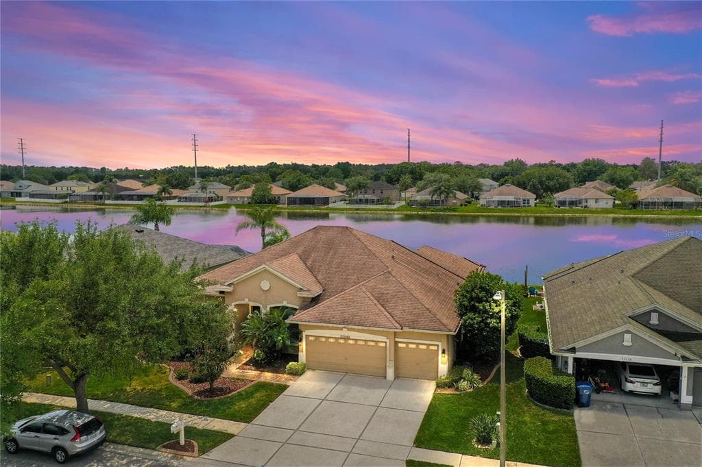 22646 CLIFFSIDE WAY LAND O LAKES, FL 34639