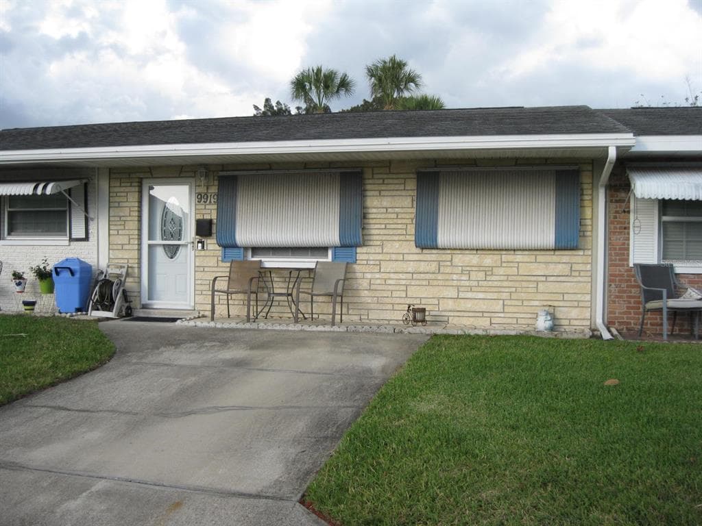 9919 DAHLIA STREET N UNIT 42 PINELLAS PARK, FL 33782