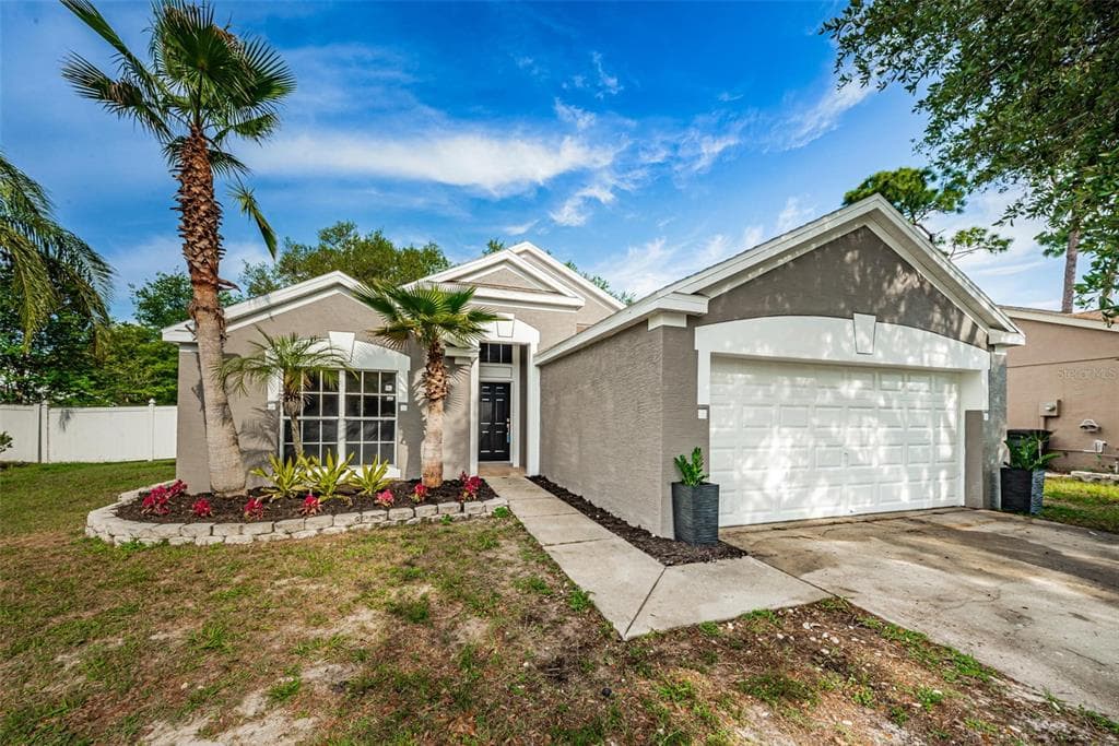 1734 E BLUE LAKE COURT