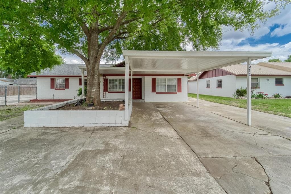 614 SIDNEY CIRCLE
