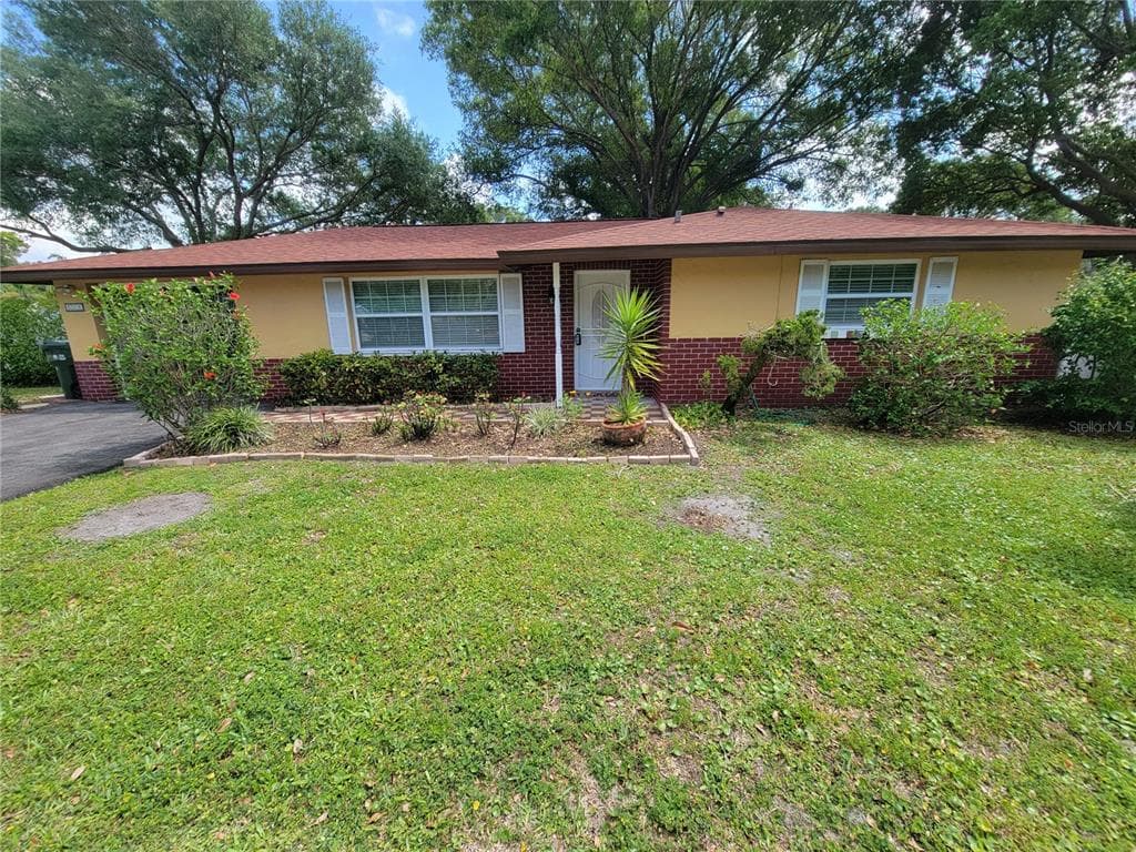 501 LAKE PALMS DRIVE LARGO, FL 33771