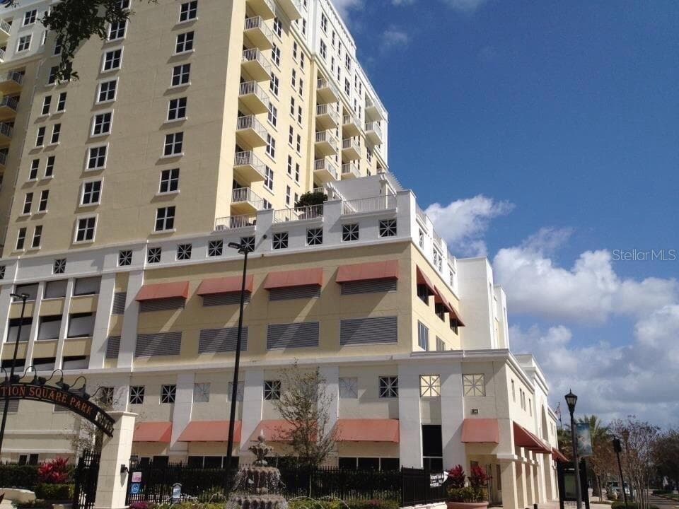 628 CLEVELAND STREET UNIT 811 CLEARWATER, FL 33755