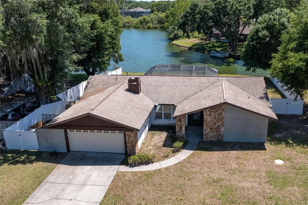 503 HICKORY LAKE DRIVE BRANDON, FL 33511
