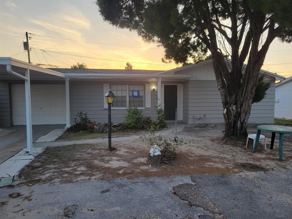 3301 SILVER HILL DRIVE HOLIDAY, FL 34691