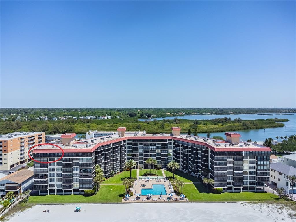 18304 GULF BOULEVARD UNIT PH-1 REDINGTON SHORES, FL 33708