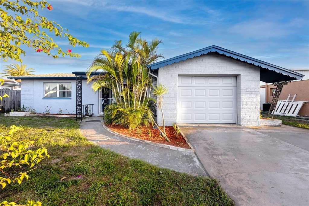 3214 KILBURN ROAD HOLIDAY, FL 34691