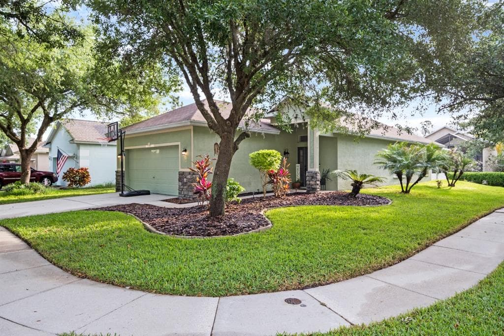 5634 TANAGERLAKE ROAD LITHIA, FL 33547