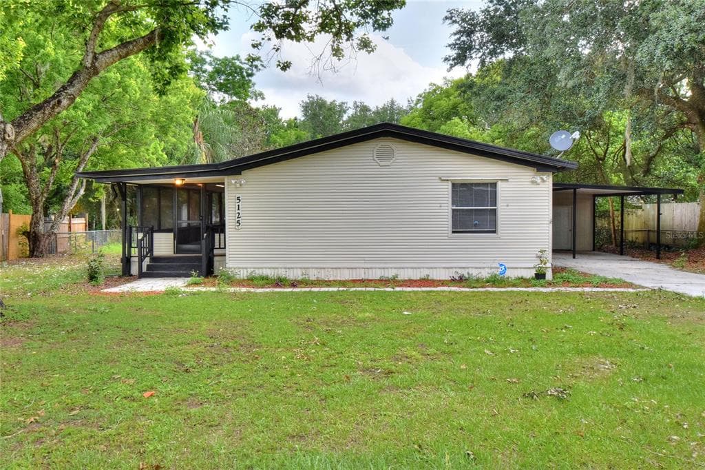 5125 ROLLINGLEN LOOP E LAKELAND, FL 33810