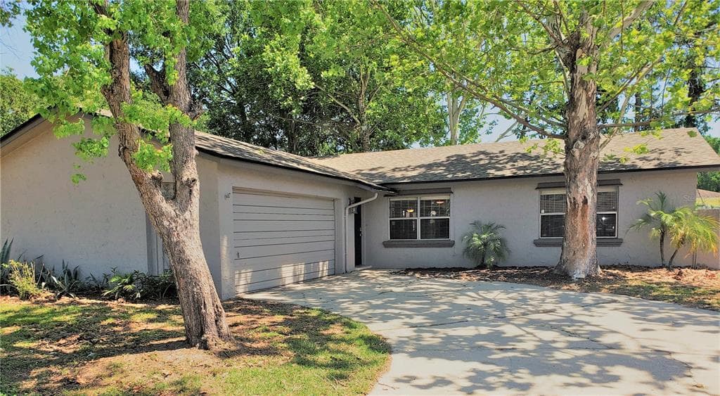 915 YORK DRIVE