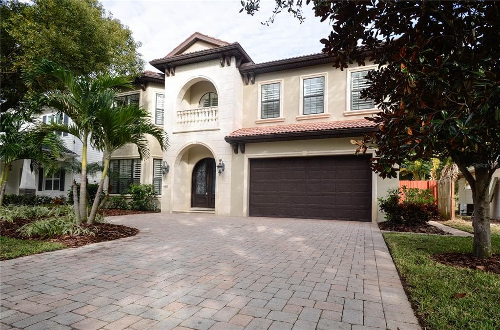 4011 W MCKAY AVENUE TAMPA, FL 33609